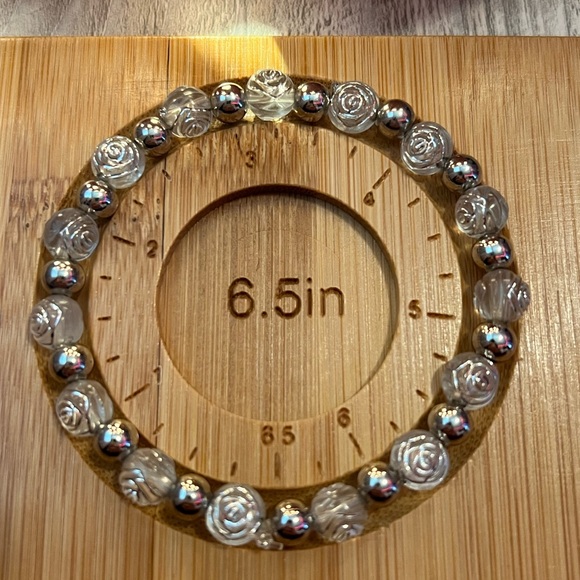 4 Valentine’s day bracelets❤️ - Picture 4 of 5